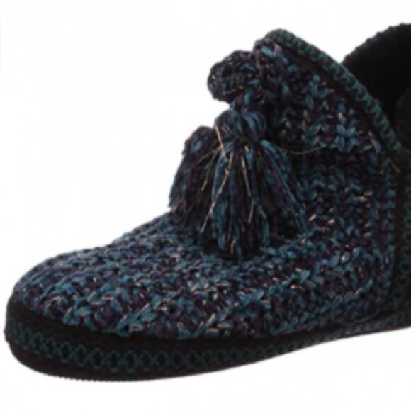 Muk Luks Mollie Dark Purple Knit Slippers XL 11-12 Ankle Booties